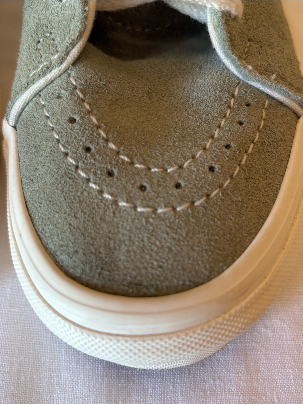 Vans High-Top Sneakers in Olive Green and Cream WOMEN US 7.5. (MEN US 6.0) - Picture 5 of 9